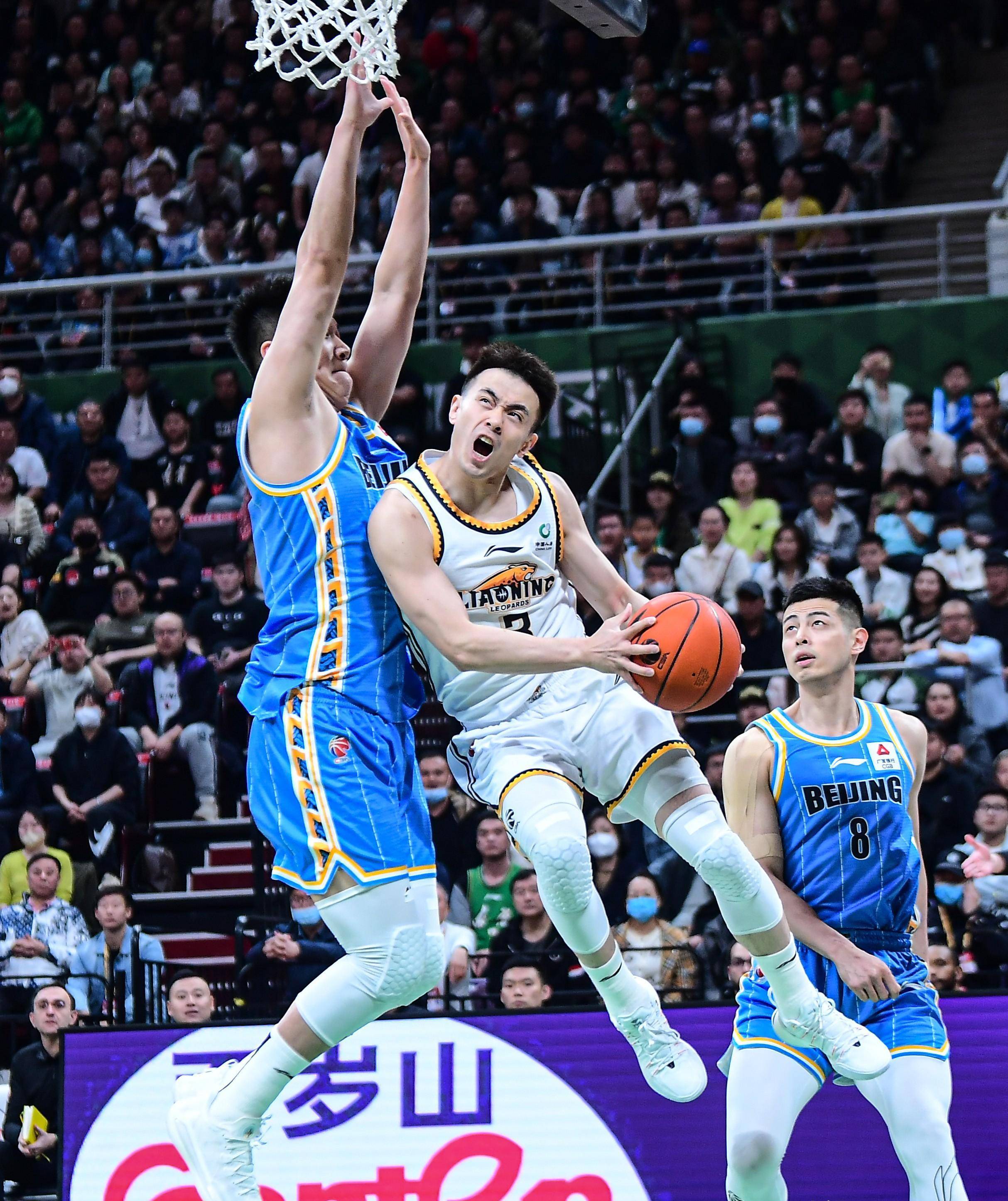 开云体育官网-CBA夏季联赛各队实力悬殊，惨胜频现