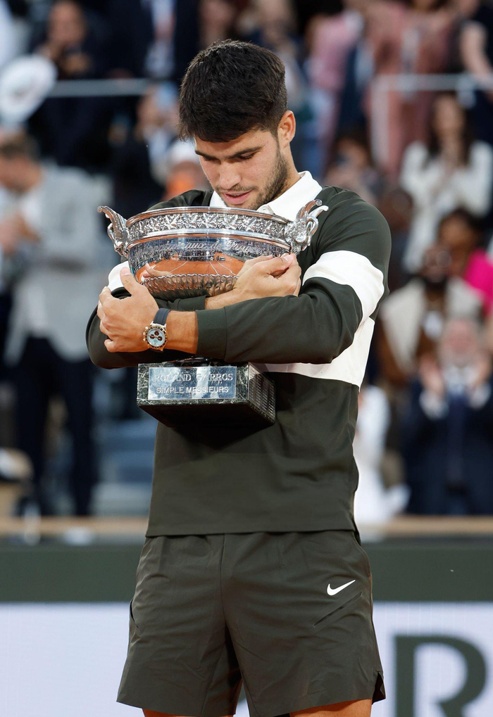 开云下载-戴维斯杯力克法网，阿尔卡拉斯惊艳四座